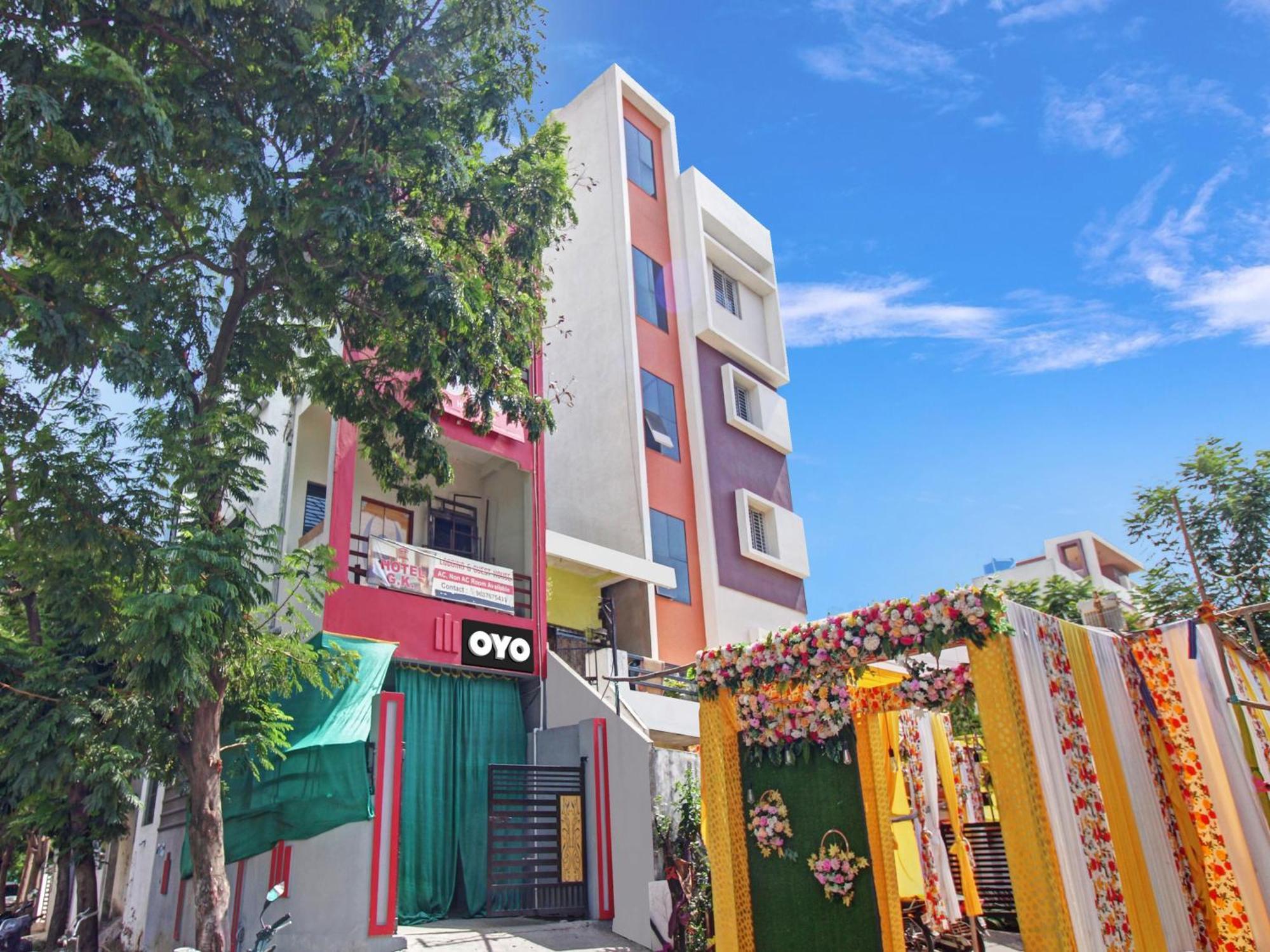 Hotel O G.K Lodging And Guest House Sakardarā エクステリア 写真
